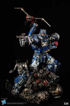 XM Studios Soundwave